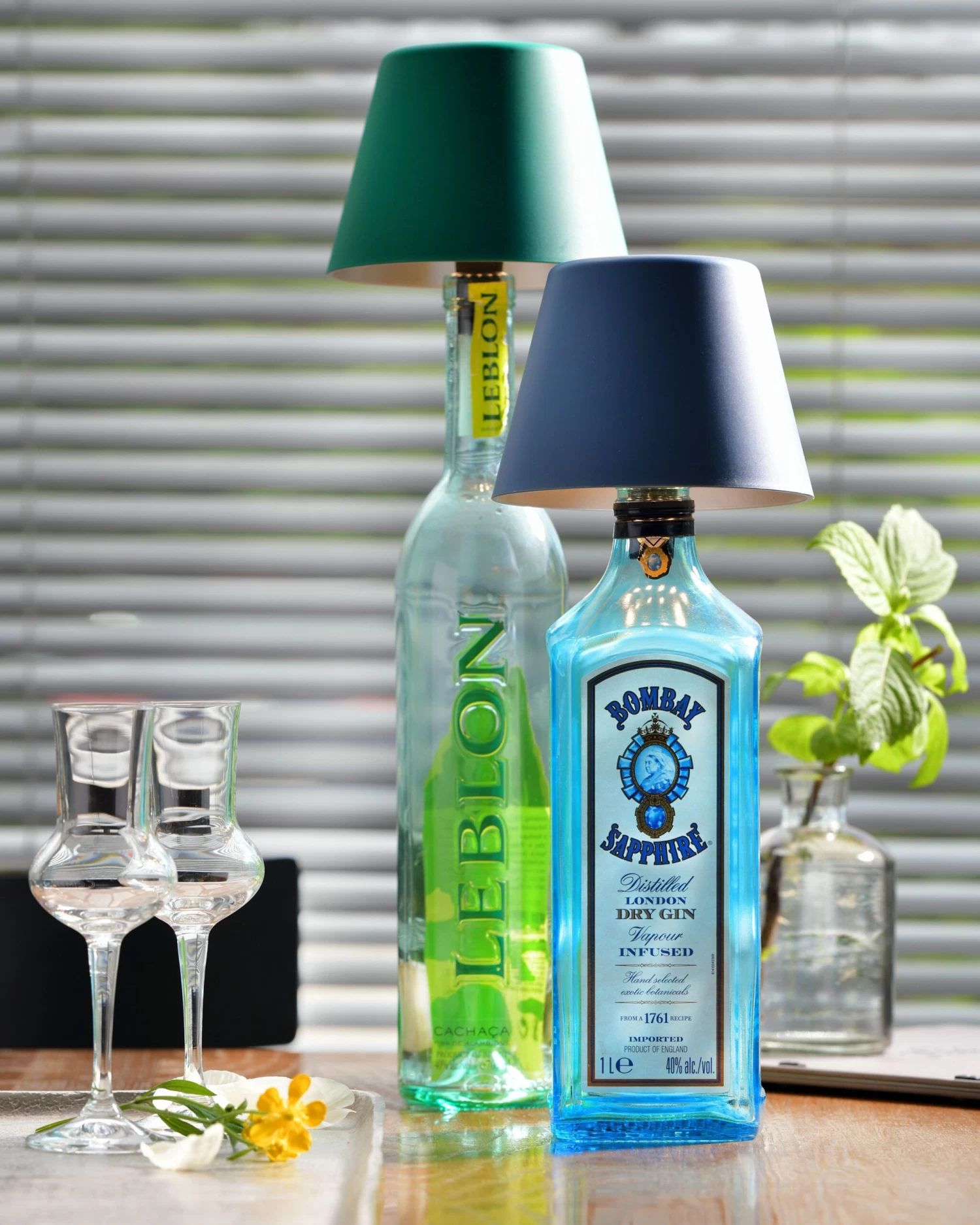 Flaschenaufsatz Akku – Top 2.0 RGBW – Bild 2