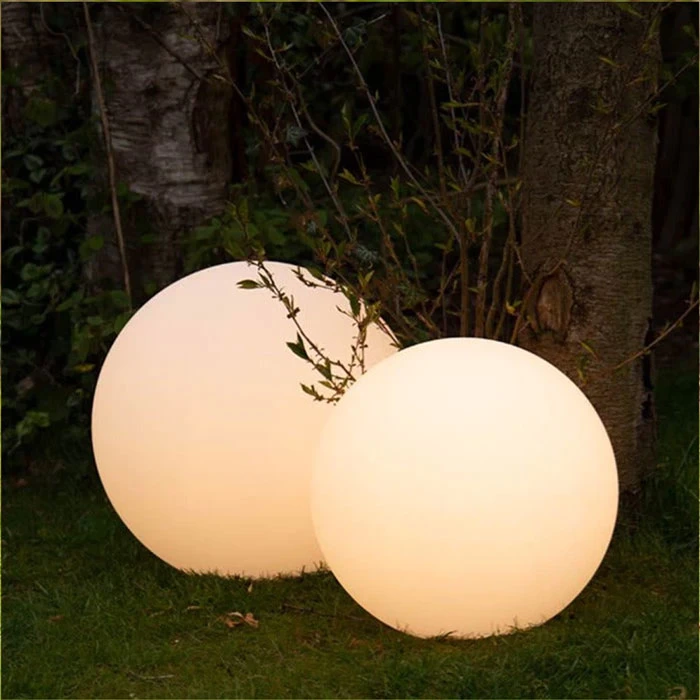 In & Outdoor LED Leuchtkugel – Bola SOLAR Weiß – Bild 3